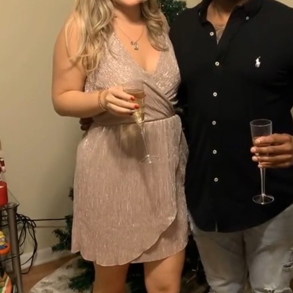 Express sparkly rose pink dress - Picture 2 of 3